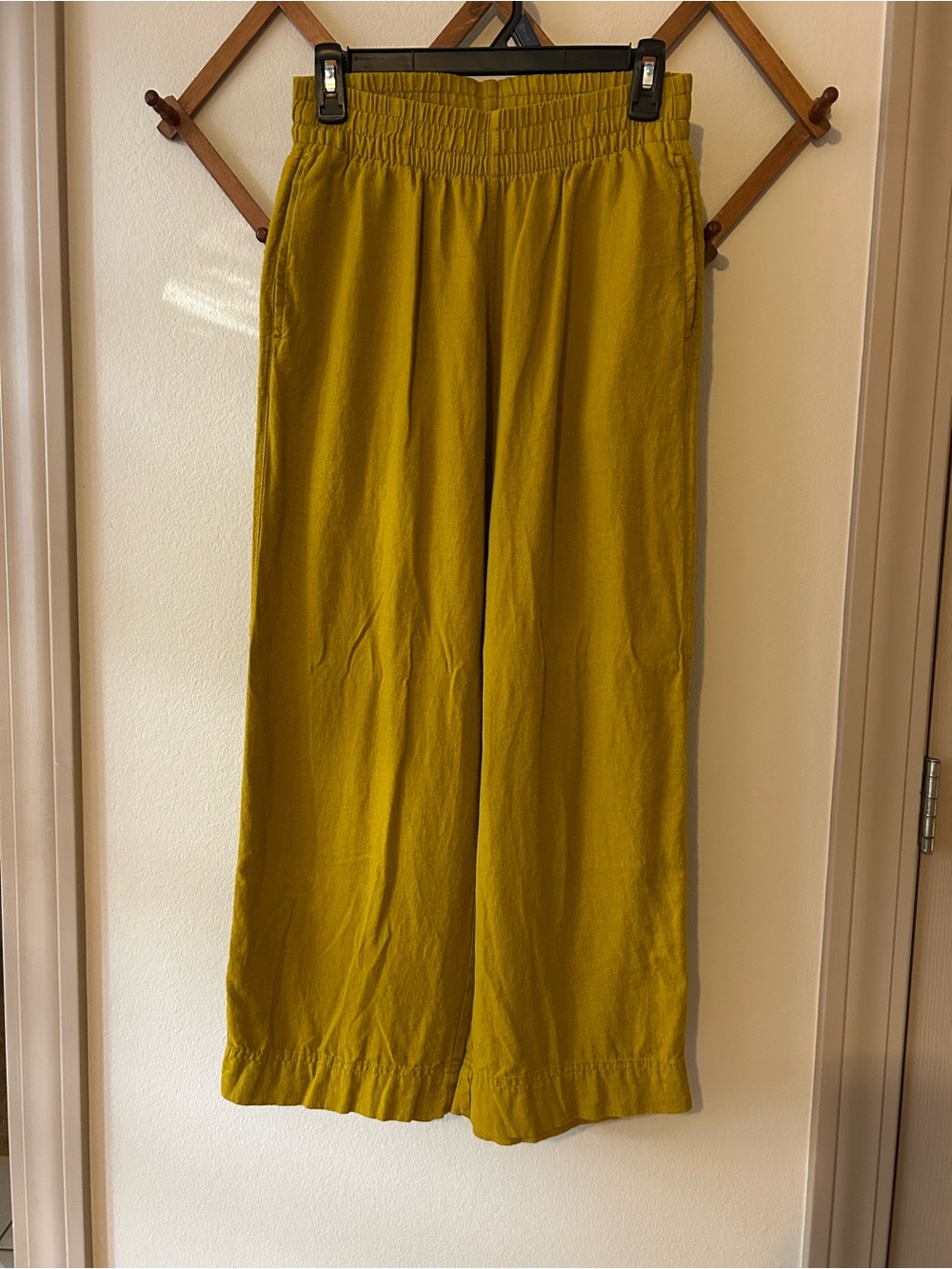 Chartreuse Old Navy Wide-Leg Pull-On Pants